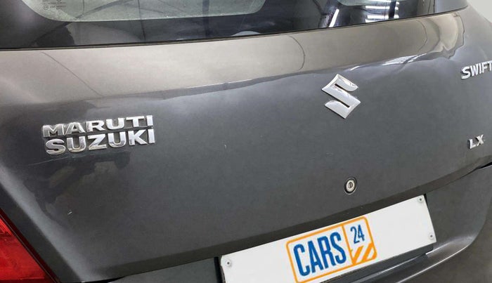 2015 Maruti Swift LXI (O), CNG, Manual, 89,496 km, Dicky (Boot door) - Minor scratches