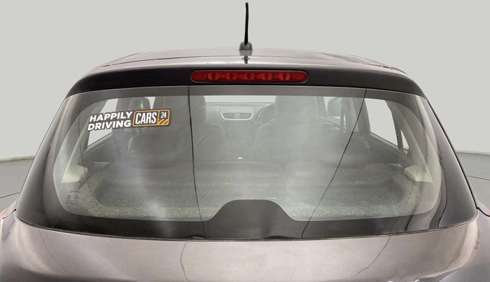 2015 Maruti Swift LXI (O), CNG, Manual, 89,496 km, Rear Windshield
