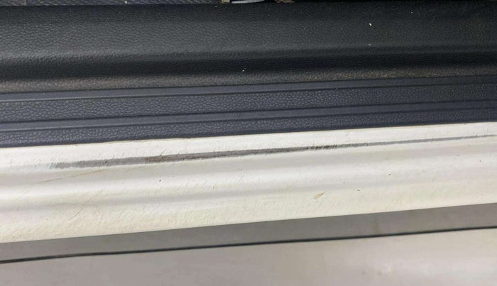 2018 Maruti Alto K10 VXI, Petrol, Manual, 70,491 km, Right running board - Minor scratches