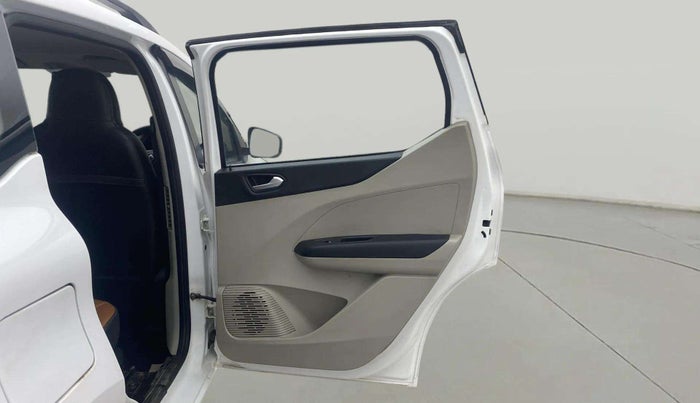 2022 Renault TRIBER RXZ, Petrol, Manual, 27,787 km, RHS Rear Door