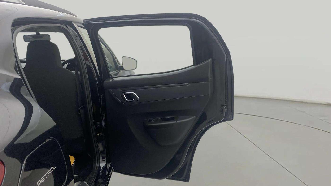 2023 Renault Kwid CLIMBER Urban Night Limited Edition AMT, Petrol, Automatic, 7,391 km, RHS Rear Door