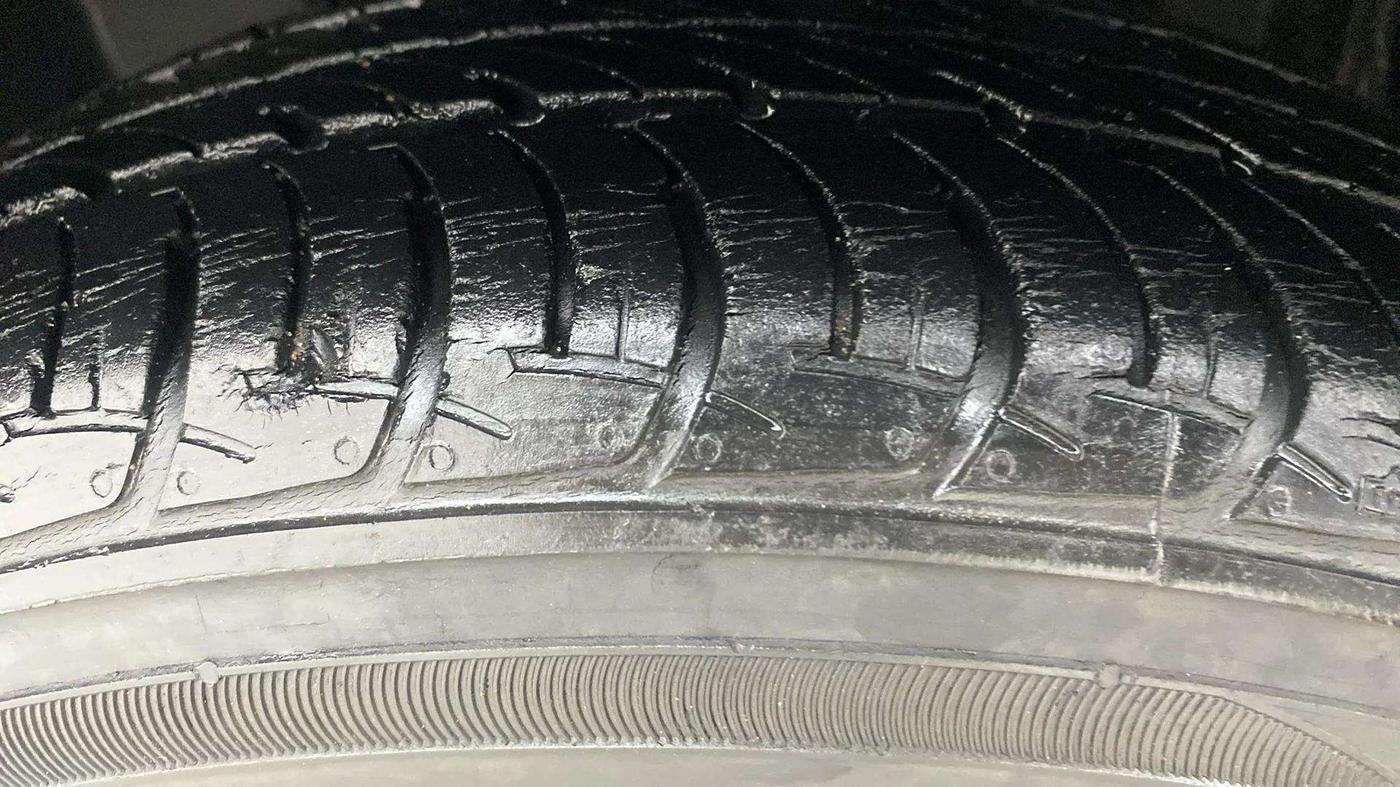 2019 Datsun Go Plus T CVT, Petrol, Automatic, 30,503 km, Left Front Tyre Tread