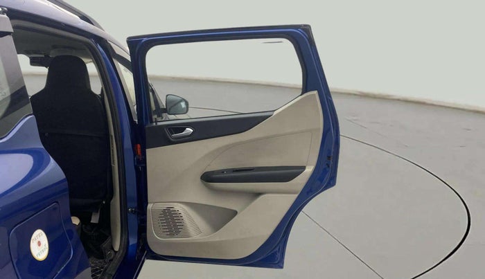 2022 Renault TRIBER RXZ AMT, Petrol, Automatic, 18,838 km, RHS Rear Door
