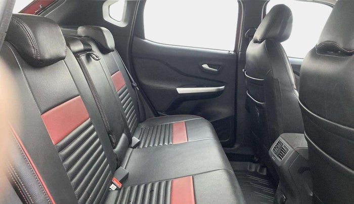 2021 Nissan MAGNITE XV PREMIUM TURBO CVT, Petrol, Automatic, 23,462 km, Right Side Rear Door Cabin