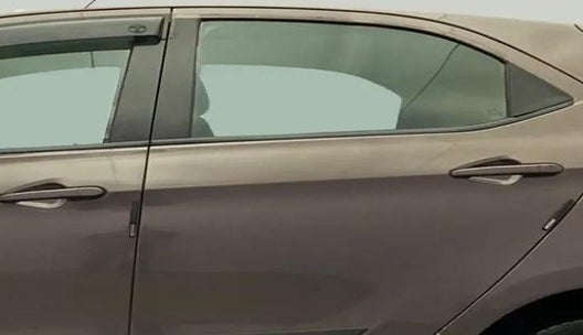 2018 Tata Tiago XZ PETROL, Petrol, Manual, 77,674 km, Rear left door - Door visor damaged