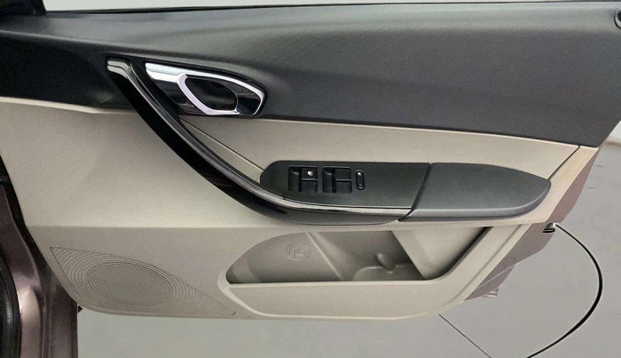 2018 Tata Tiago XZ PETROL, Petrol, Manual, 77,674 km, Driver Side Door Panels Control