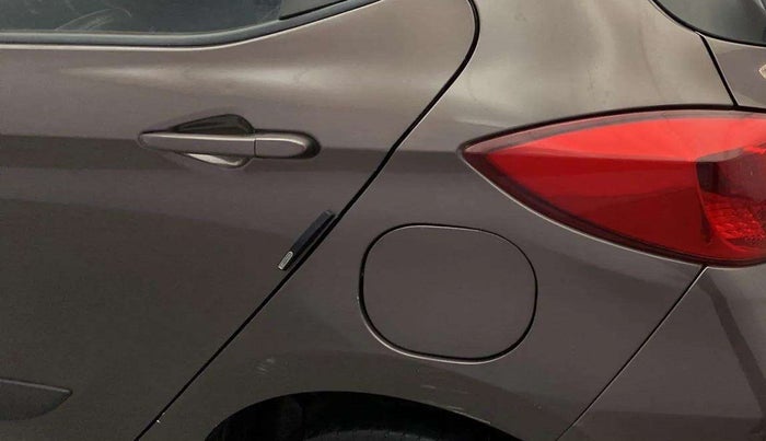 2018 Tata Tiago XZ PETROL, Petrol, Manual, 77,674 km, Left quarter panel - Slightly dented