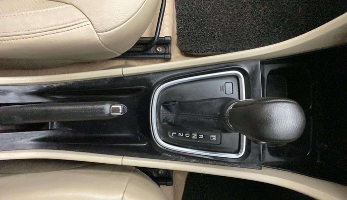 2015 Maruti Ciaz ZXI AT, Petrol, Automatic, 76,768 km, Gear Lever