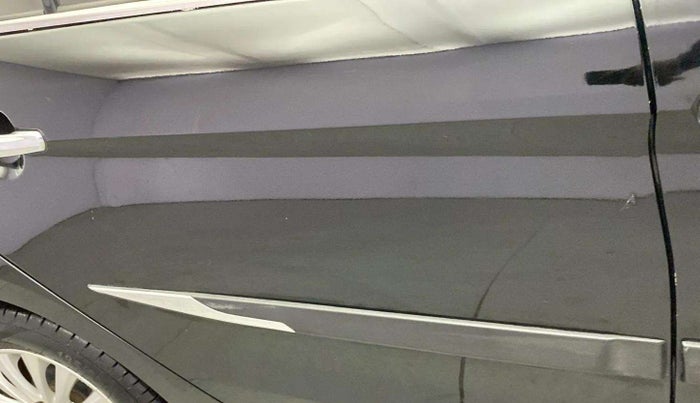 2015 Maruti Ciaz ZXI AT, Petrol, Automatic, 76,768 km, Right rear door - Slightly dented