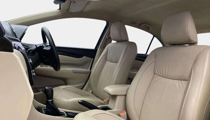 2015 Maruti Ciaz ZXI AT, Petrol, Automatic, 76,768 km, Right Side Front Door Cabin