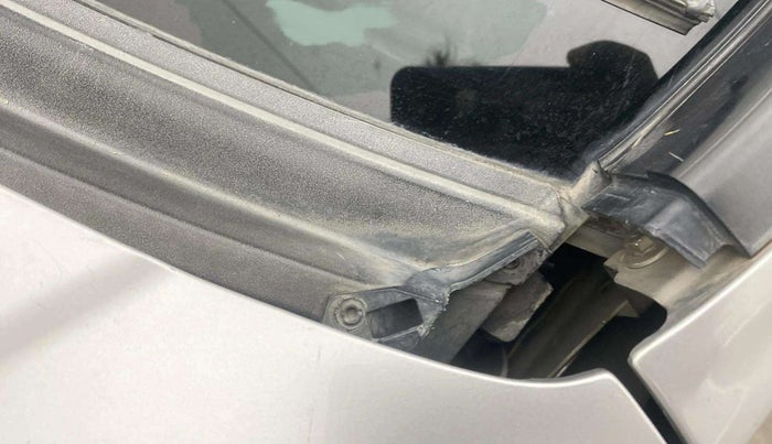 2018 Honda WR-V 1.2L I-VTEC VX MT, Petrol, Manual, 61,442 km, Bonnet (hood) - Cowl vent panel has minor damage