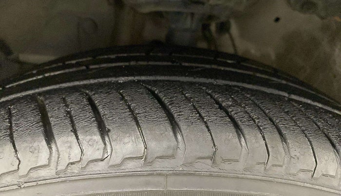2018 Honda WR-V 1.2L I-VTEC VX MT, Petrol, Manual, 61,442 km, Left front tyre - Minor crack