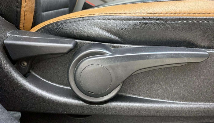 2019 Tata NEXON XZA PLUS PETROL DUAL TONE, Petrol, Automatic, 78,517 km, Driver Side Adjustment Panel