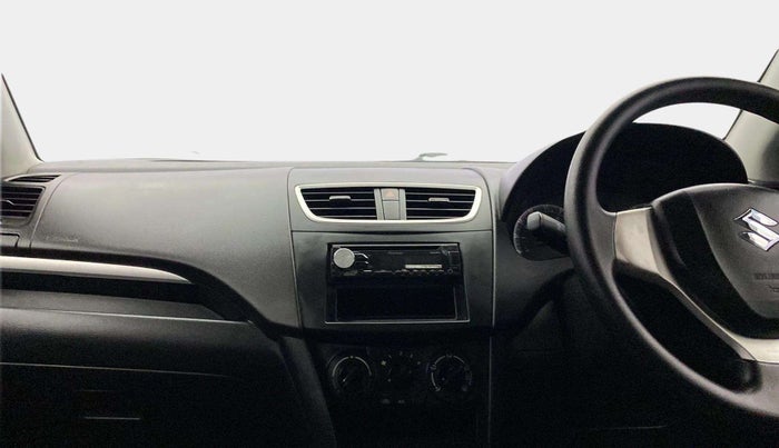 2016 Maruti Swift VXI O, Petrol, Manual, 32,189 km, Air Conditioner