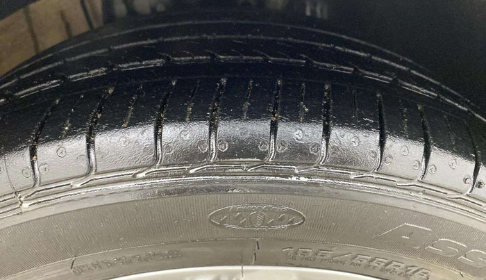 2021 Volkswagen Polo HIGHLINE PLUS 1.0L TSI AT, Petrol, Automatic, 25,313 km, Right Front Tyre Tread