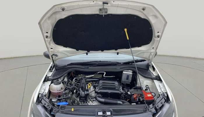 2021 Volkswagen Polo HIGHLINE PLUS 1.0L TSI AT, Petrol, Automatic, 25,313 km, Open Bonet