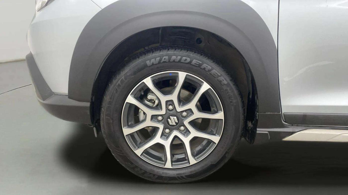 2024 Maruti XL6 ZETA CNG, CNG, Manual, 14,897 km, Left Front Wheel