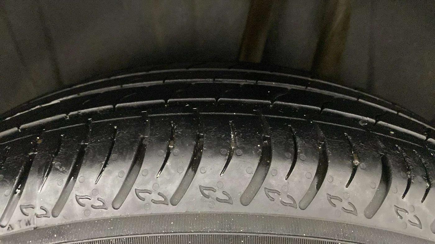 2024 Maruti XL6 ZETA CNG, CNG, Manual, 14,897 km, Left Rear Tyre Tread