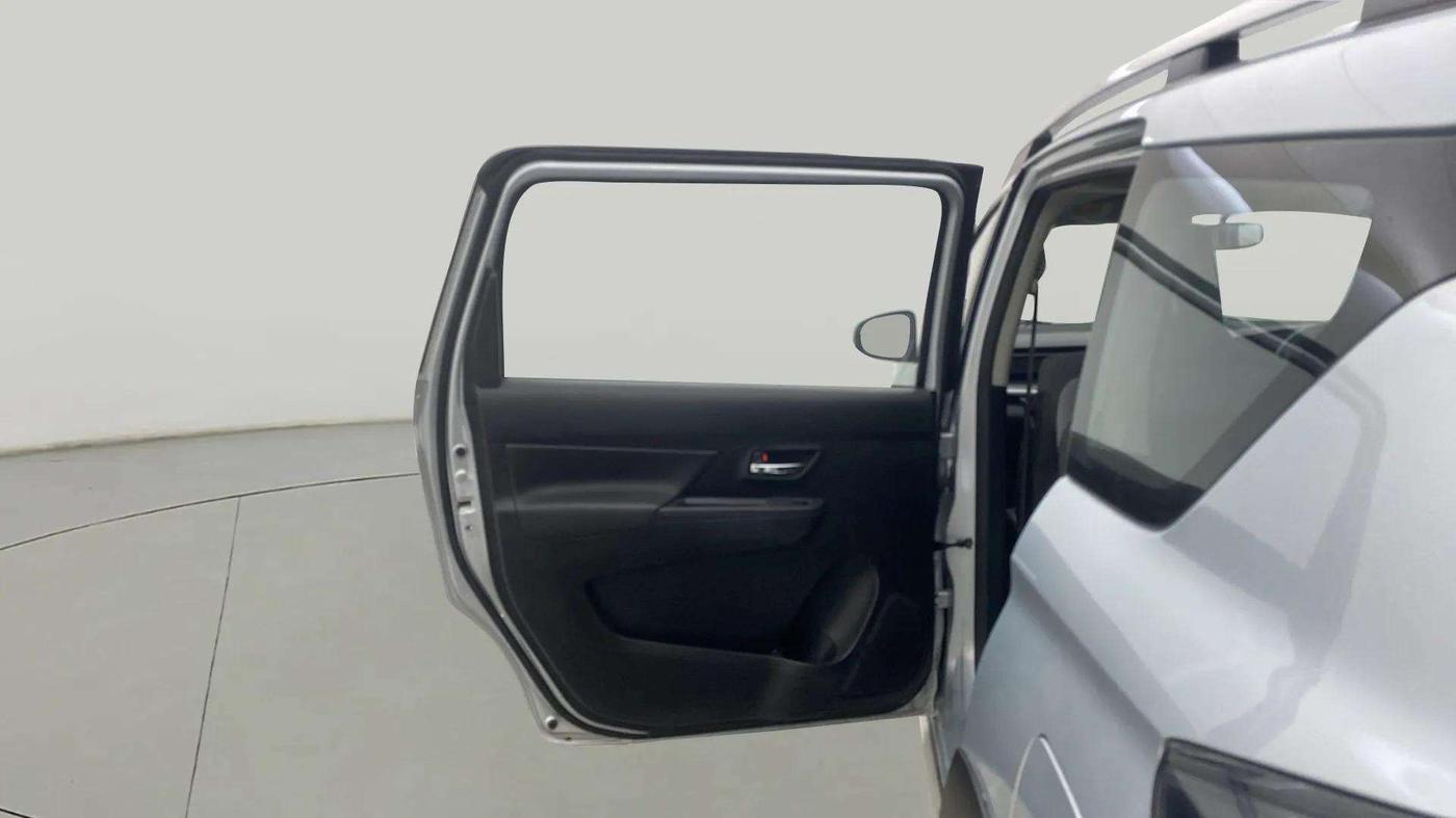 2024 Maruti XL6 ZETA CNG, CNG, Manual, 14,897 km, LHS Rear Door