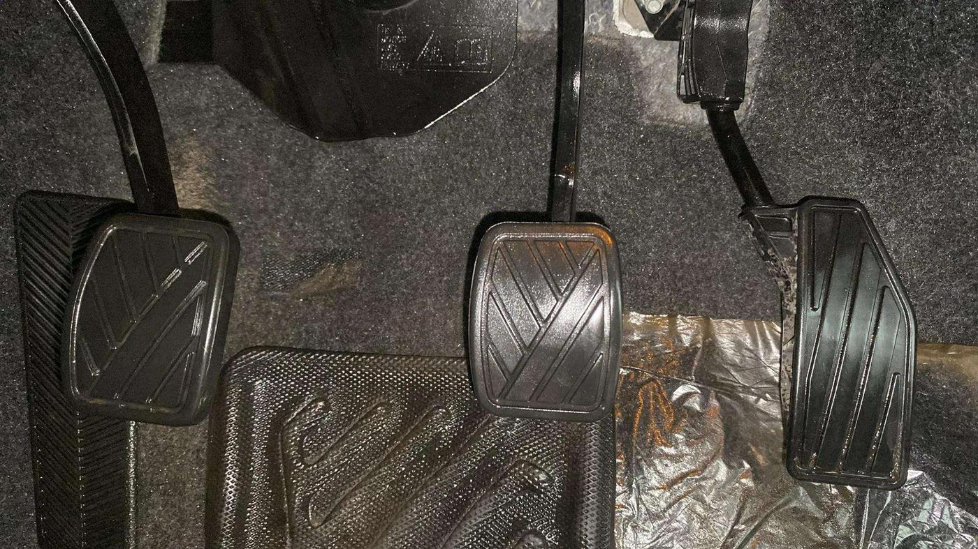 2024 Maruti XL6 ZETA CNG, CNG, Manual, 14,897 km, Pedals