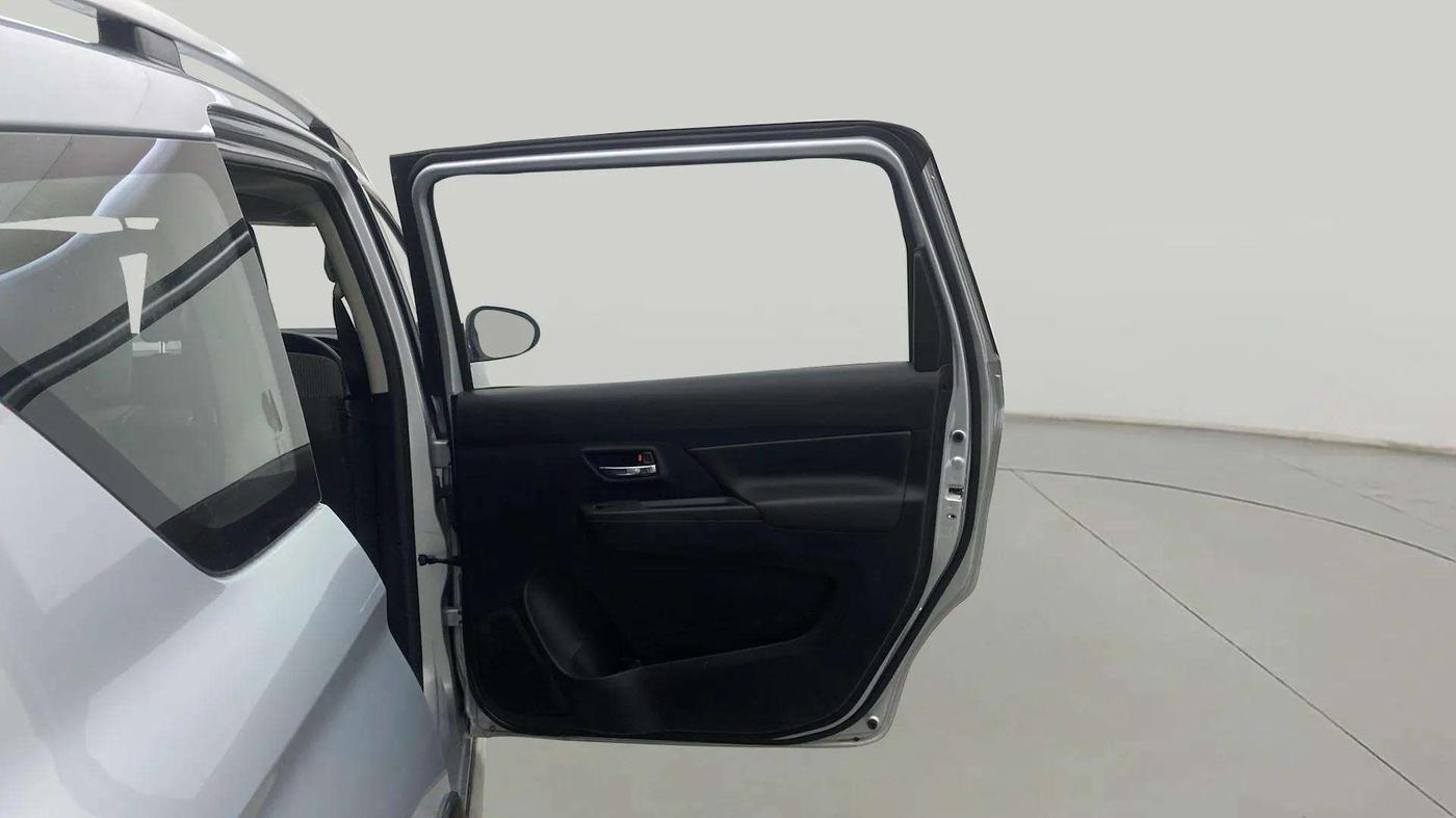2024 Maruti XL6 ZETA CNG, CNG, Manual, 14,897 km, RHS Rear Door
