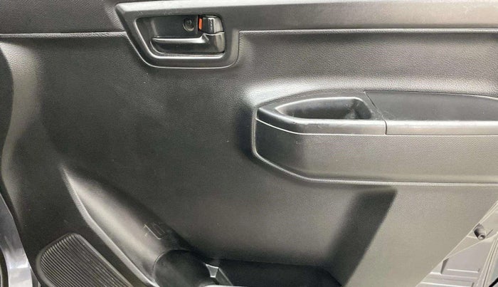 2021 Maruti S PRESSO VXI PLUS AMT, Petrol, Automatic, 53,984 km, Driver Side Door Panels Control