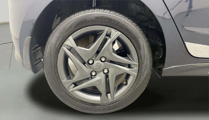 2023 Hyundai NEW I20 SPORTZ 1.2 IVT, Petrol, Automatic, 37,799 km, Right Rear Wheel