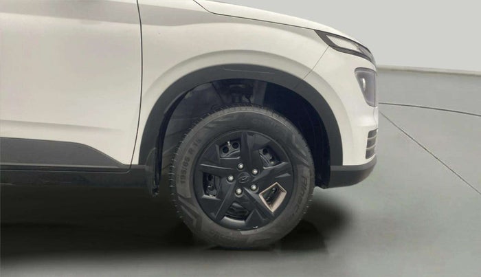2024 Hyundai VENUE S (O) 1.2 KNIGHT EDITION, Petrol, Manual, 4,210 km, Right Front Wheel
