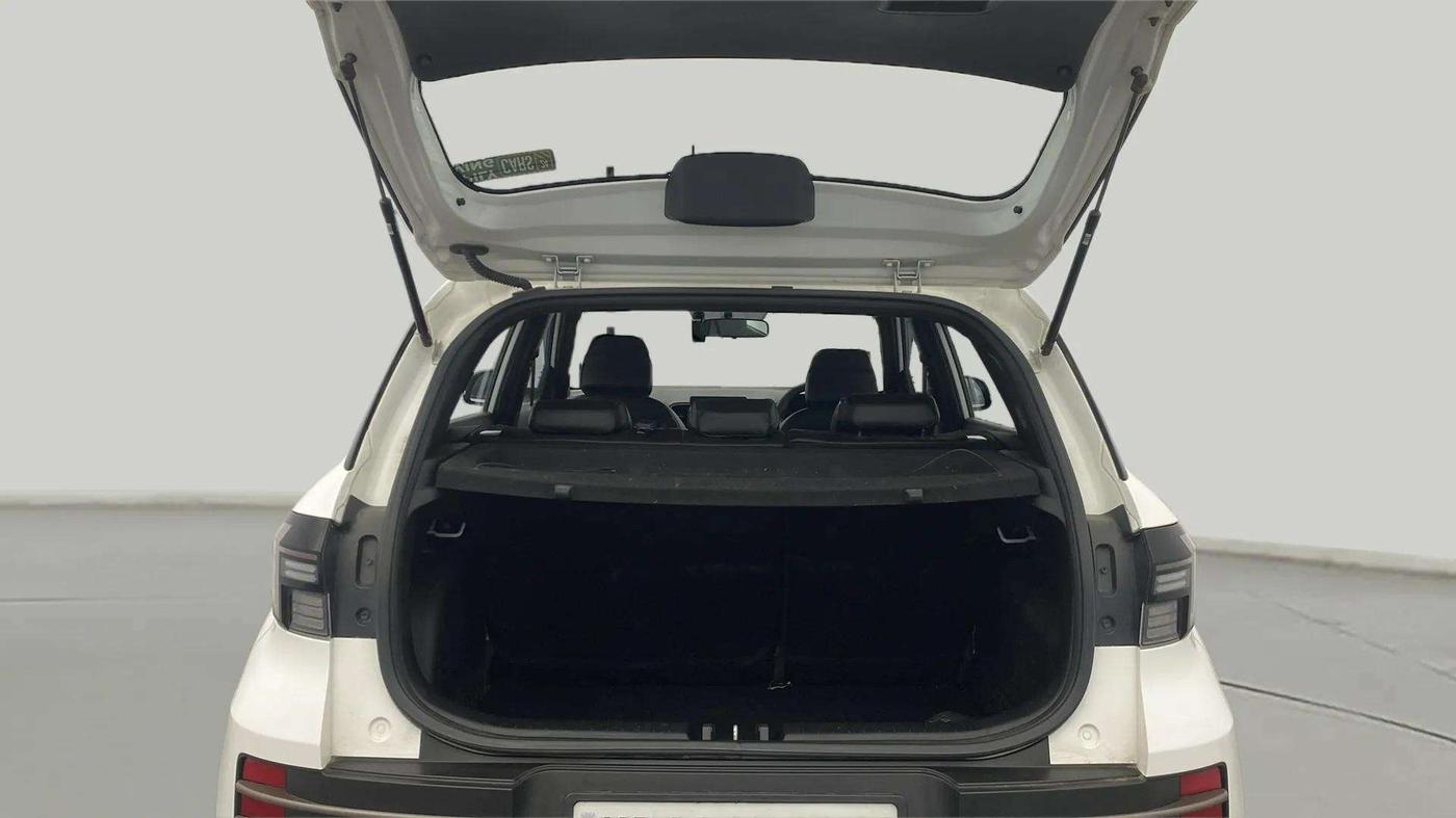 2024 Hyundai VENUE S (O) 1.2 KNIGHT EDITION, Petrol, Manual, 4,210 km, Boot Open Zoomed View