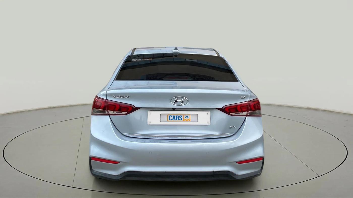 2019 Hyundai Verna 1.6 VTVT SX, Petrol, Manual, 36,205 km, Back/Rear