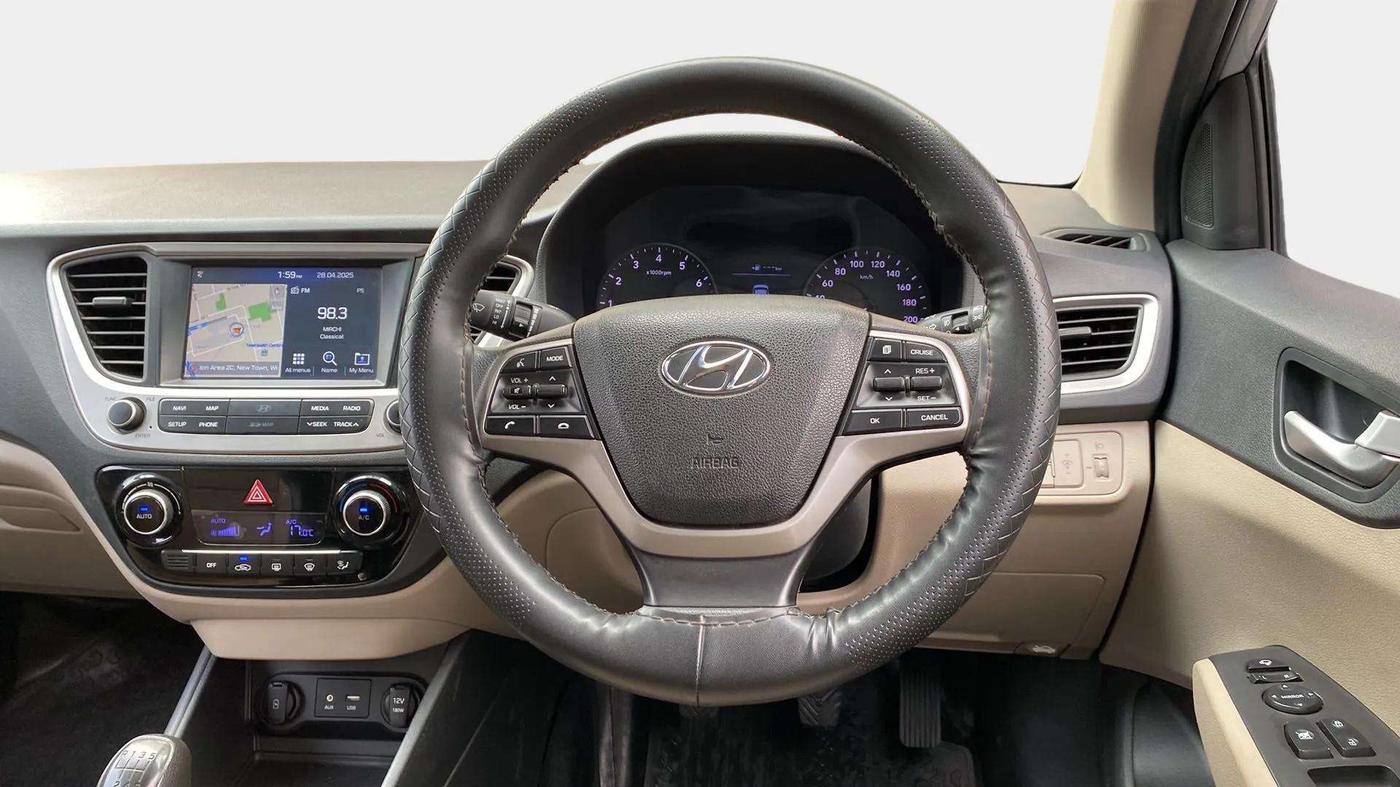 2019 Hyundai Verna 1.6 VTVT SX, Petrol, Manual, 36,205 km, Steering Wheel Close Up