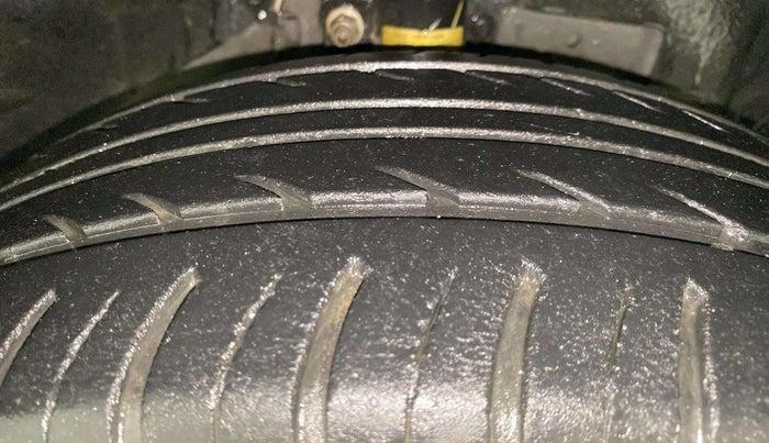 2019 Ford Ecosport TITANIUM + 1.5L PETROL AT, Petrol, Automatic, 30,546 km, Right Front Tyre Tread