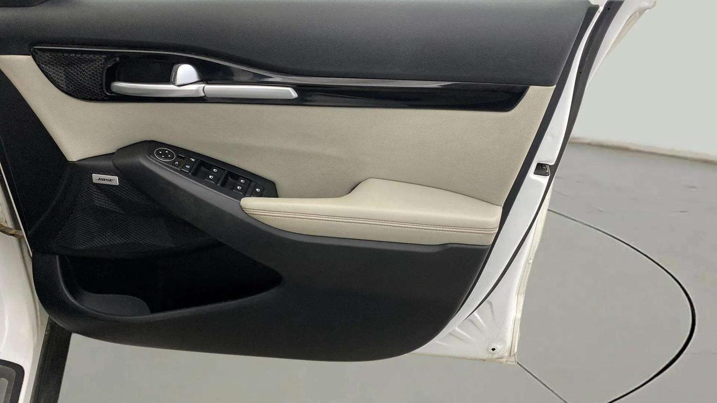 2020 KIA SELTOS GTX PLUS AT 1.5 DIESEL, Diesel, Automatic, 60,615 km, Driver Side Door Panels Control