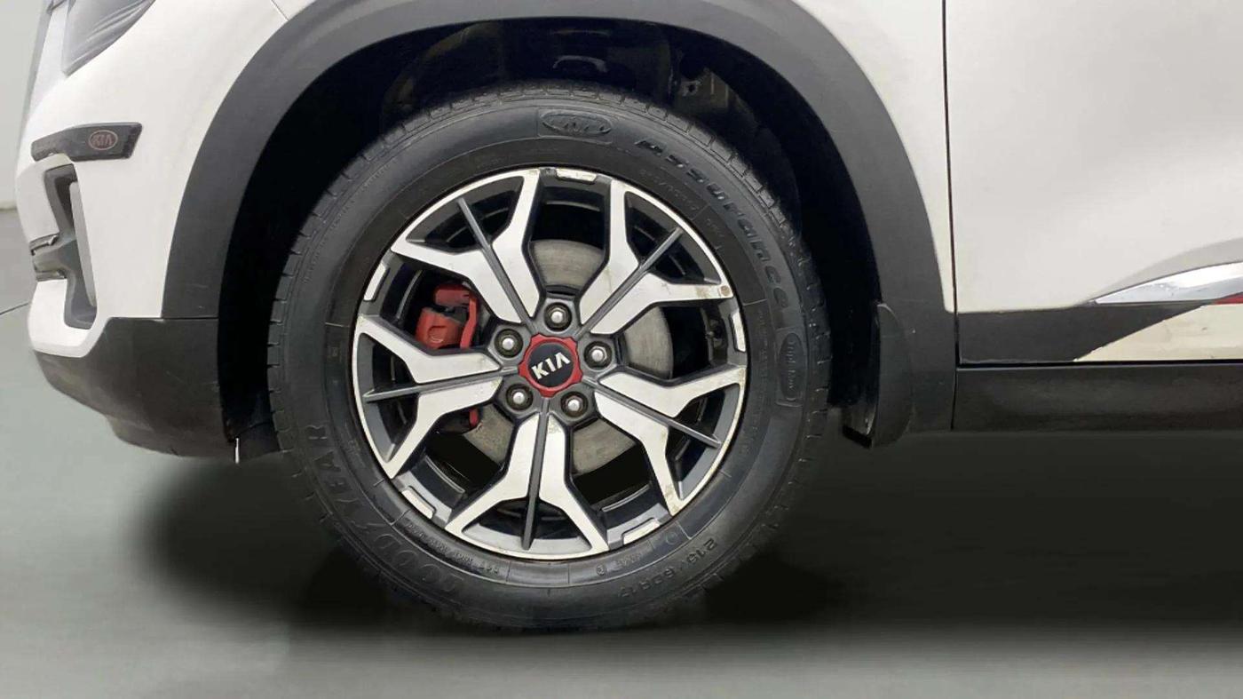2020 KIA SELTOS GTX PLUS AT 1.5 DIESEL, Diesel, Automatic, 60,615 km, Left Front Wheel