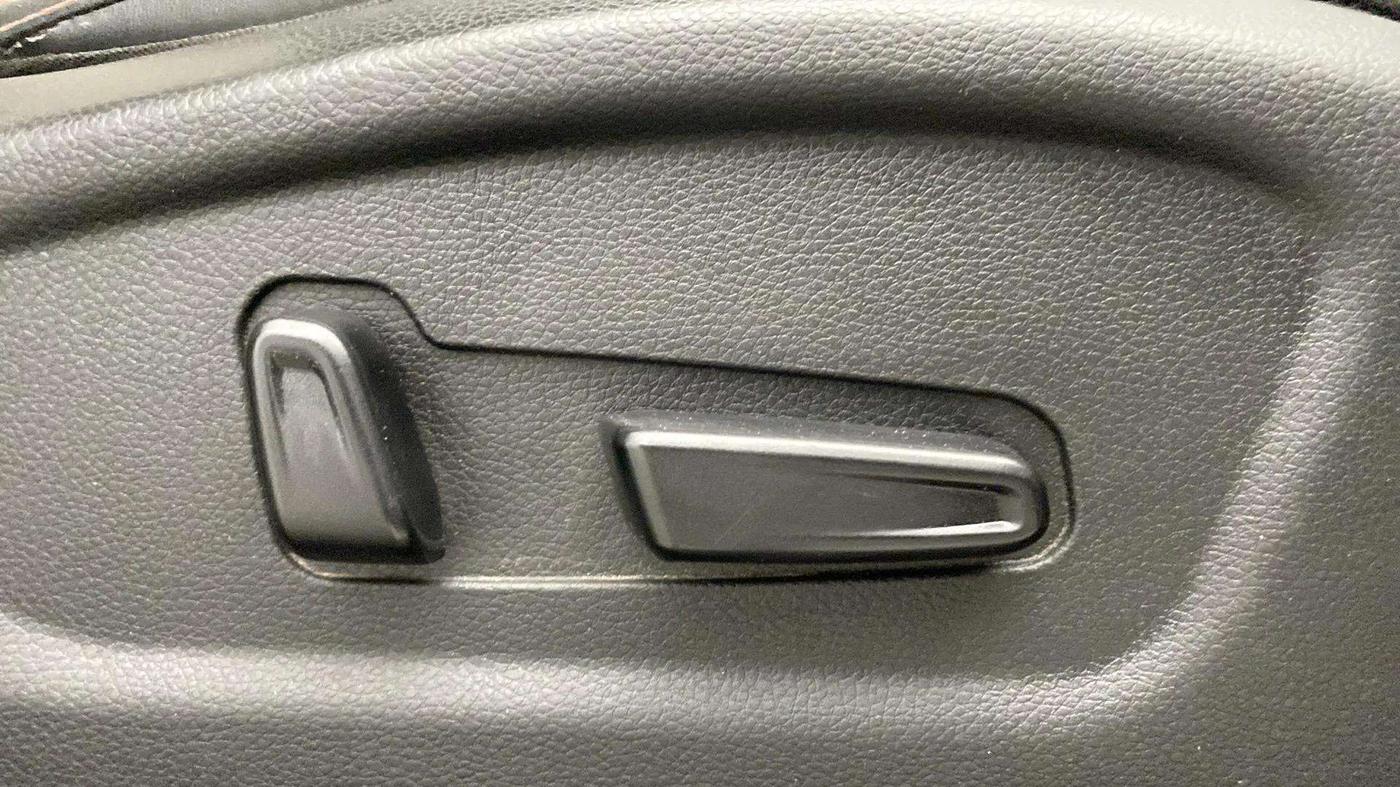 2020 KIA SELTOS GTX PLUS AT 1.5 DIESEL, Diesel, Automatic, 60,615 km, Driver Side Adjustment Panel
