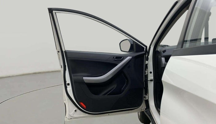 2023 Tata NEXON XMA PLUS SUNROOF PETROL, Petrol, Automatic, 36,650 km, LHS Front Door