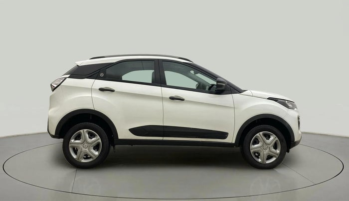 2023 Tata NEXON XMA PLUS SUNROOF PETROL, Petrol, Automatic, 36,650 km, Right Side View