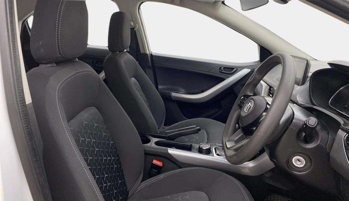 2023 Tata NEXON XMA PLUS SUNROOF PETROL, Petrol, Automatic, 36,650 km, Right Side Front Door Cabin
