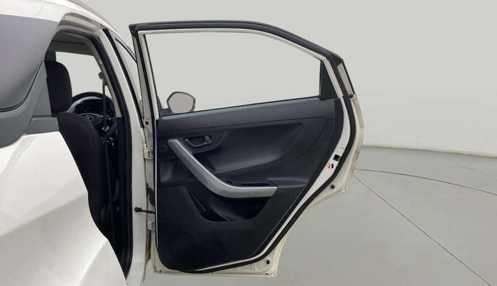 2023 Tata NEXON XMA PLUS SUNROOF PETROL, Petrol, Automatic, 36,650 km, RHS Rear Door