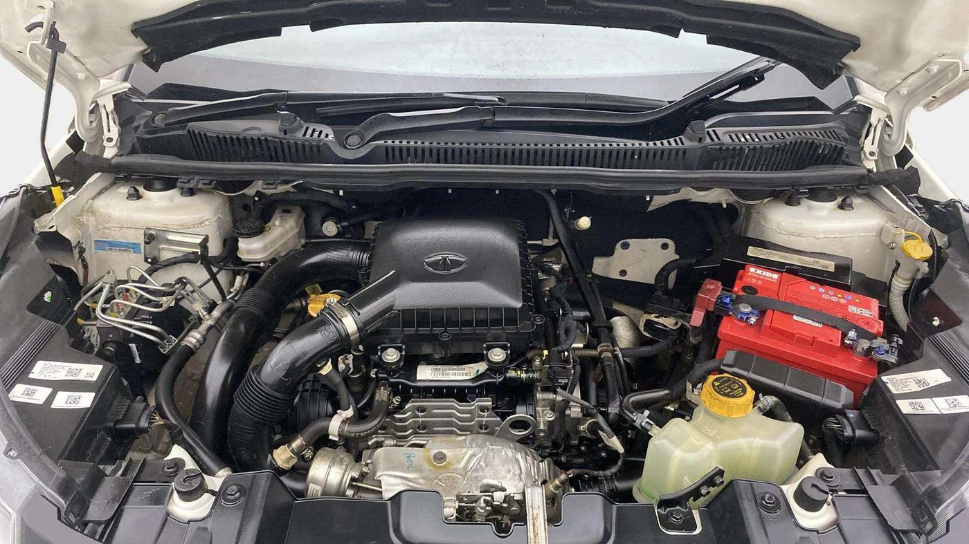 2022 Tata NEXON XZ PLUS PETROL, Petrol, Manual, 31,592 km, Engine View