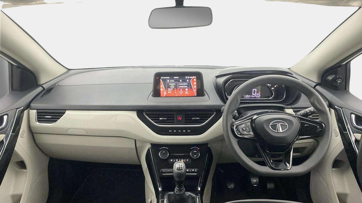 2022 Tata NEXON XZ PLUS PETROL, Petrol, Manual, 31,592 km, Dashboard