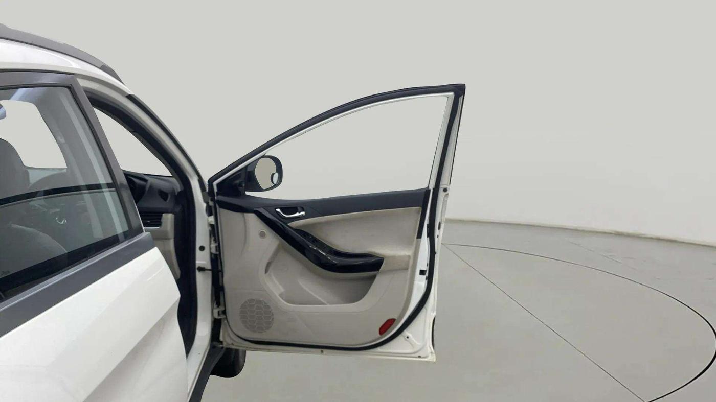 2022 Tata NEXON XZ PLUS PETROL, Petrol, Manual, 31,592 km, RHS Front Door