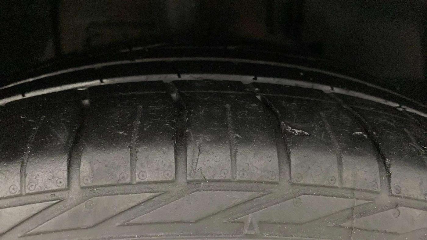 2022 Tata NEXON XZ PLUS PETROL, Petrol, Manual, 31,592 km, Right Front Tyre Tread