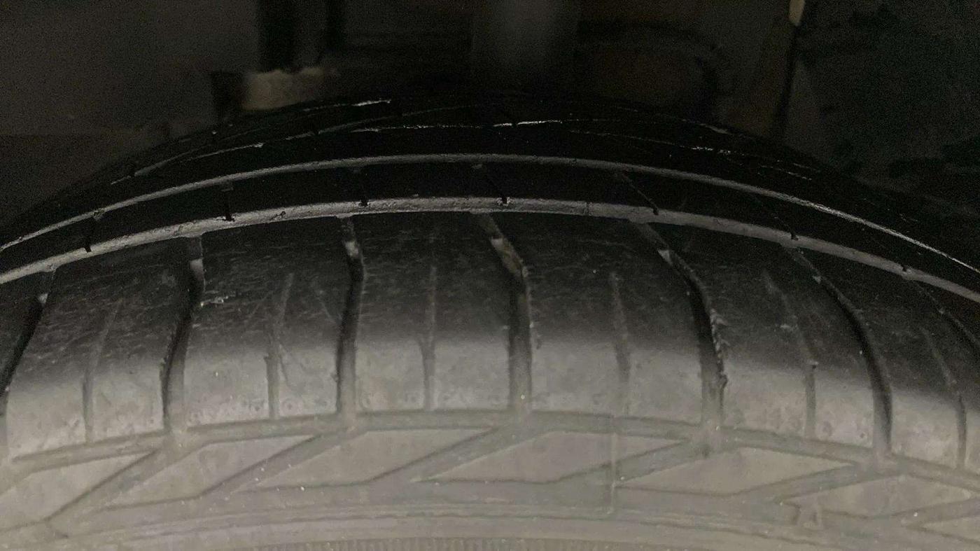 2022 Tata NEXON XZ PLUS PETROL, Petrol, Manual, 31,592 km, Left Front Tyre Tread