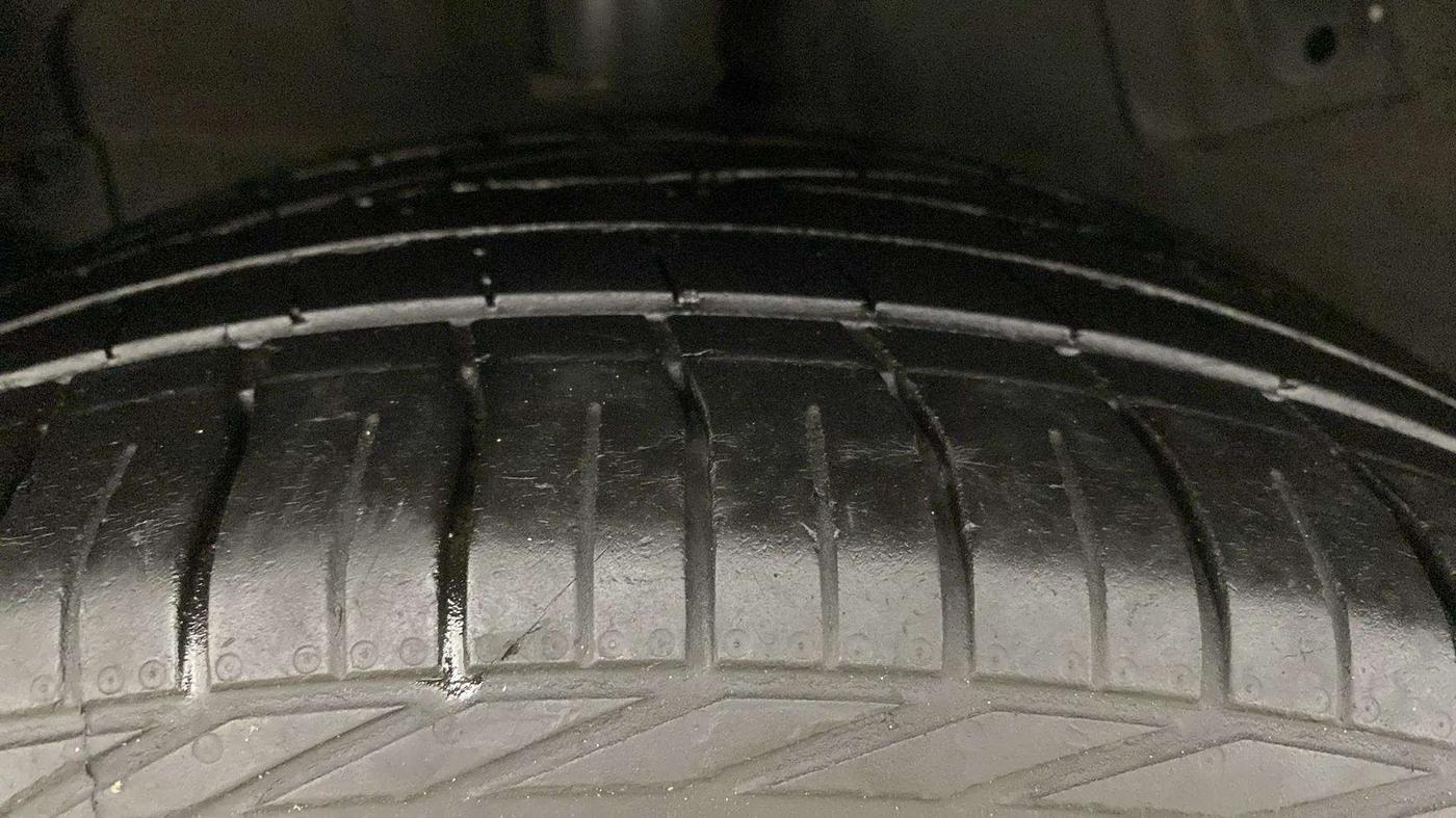 2022 Tata NEXON XZ PLUS PETROL, Petrol, Manual, 31,592 km, Right Rear Tyre Tread