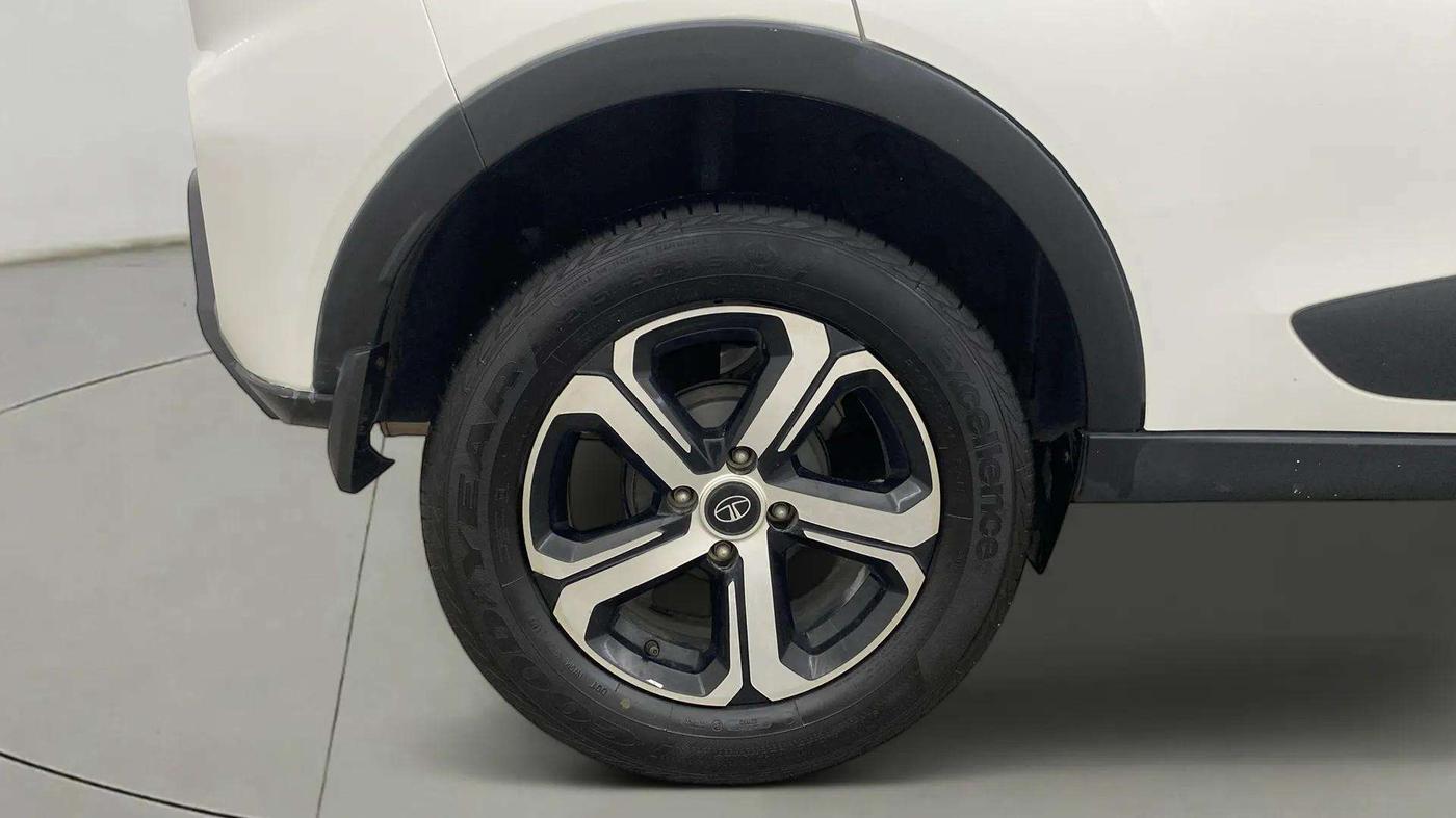 2022 Tata NEXON XZ PLUS PETROL, Petrol, Manual, 31,592 km, Right Rear Wheel