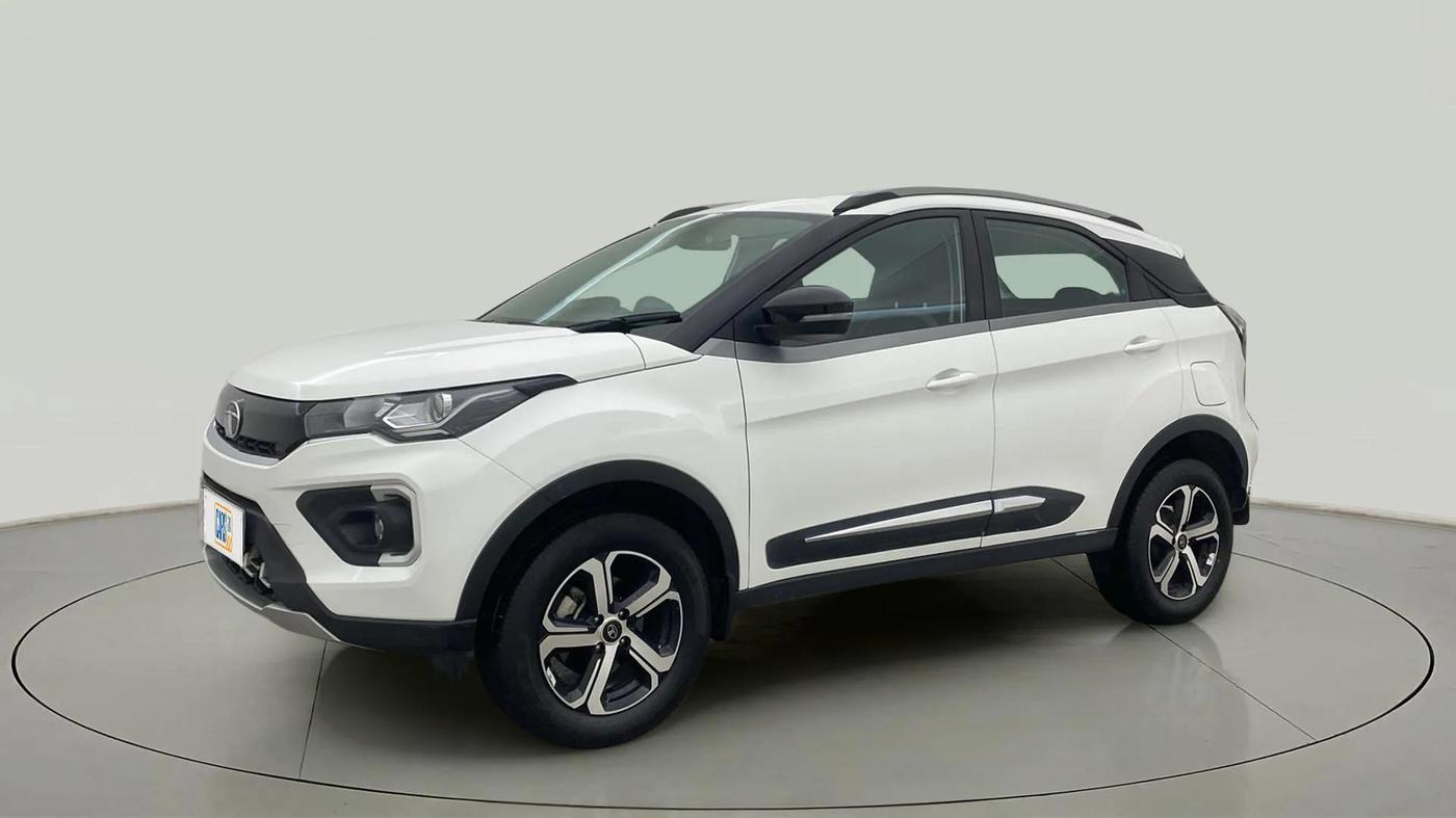 2022 Tata NEXON XZ PLUS PETROL, Petrol, Manual, 31,592 km, Left Front Diagonal