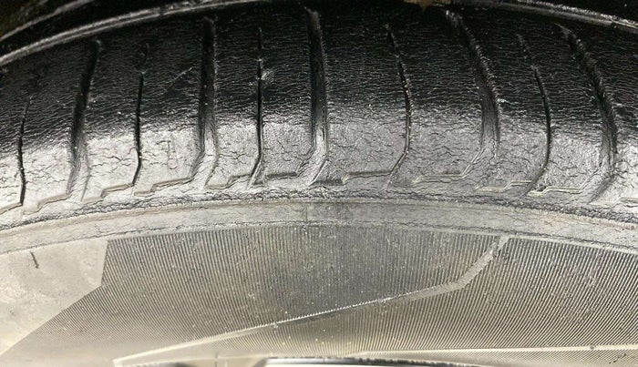 2021 Tata NEXON XZ PLUS PETROL, Petrol, Manual, 61,845 km, Right Rear Tyre Tread
