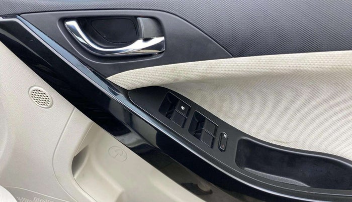 2021 Tata NEXON XZ PLUS PETROL, Petrol, Manual, 61,845 km, Driver Side Door Panels Control