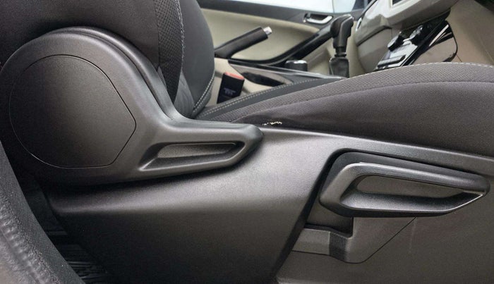 2021 Tata NEXON XZ PLUS PETROL, Petrol, Manual, 61,845 km, Driver Side Adjustment Panel